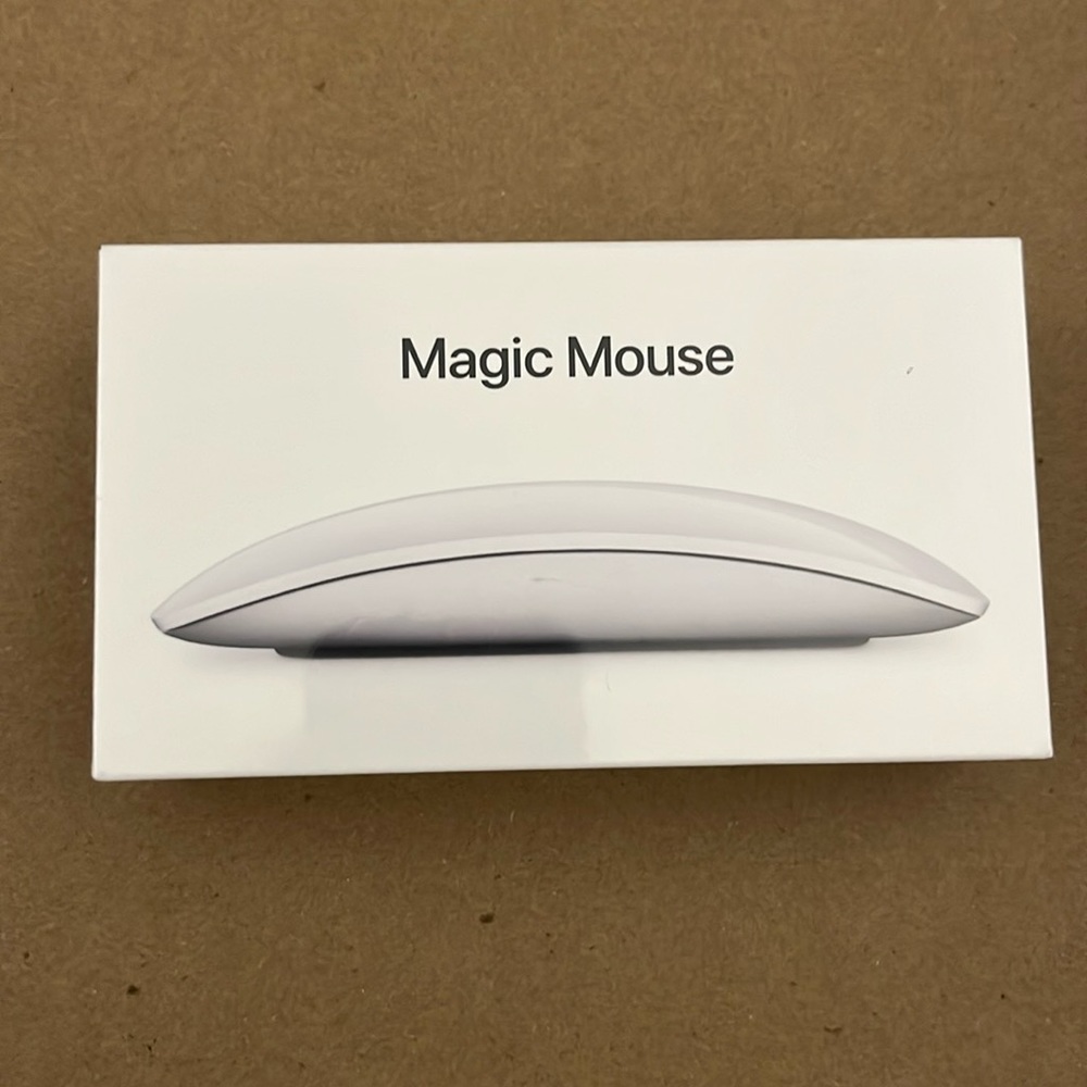 NEW Apple Magic Mouse  A1657  MK2E3AM/A